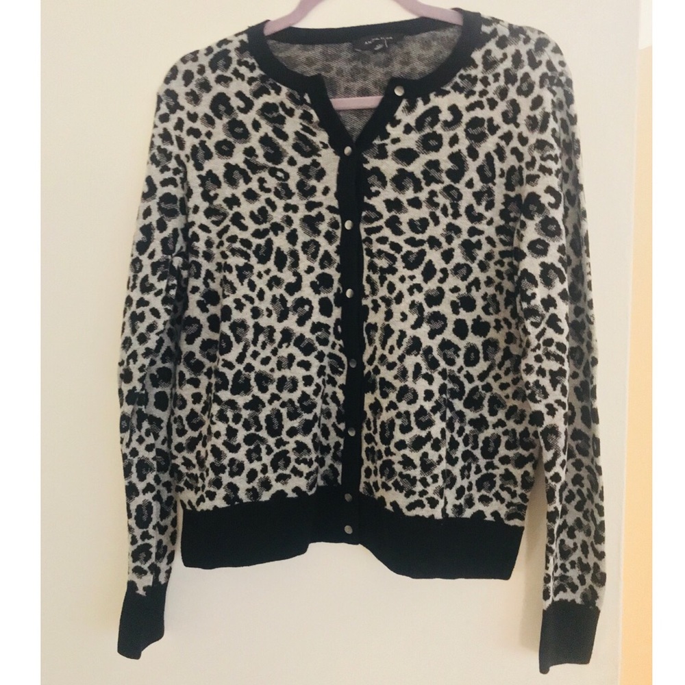 Ann Taylor Button Up Sweater Cheetah Print, XL